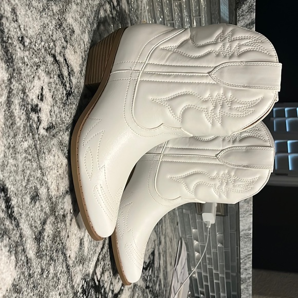 Soda Shoes - Cowgirl booties